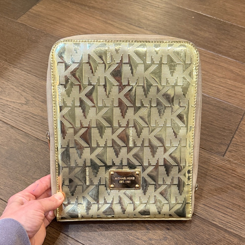 Michael Kors Metallic Logo Tablet Sleeve